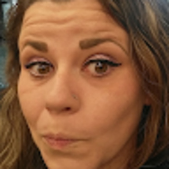 Meet the Posher Other - Meet your Posher, Vanessa
